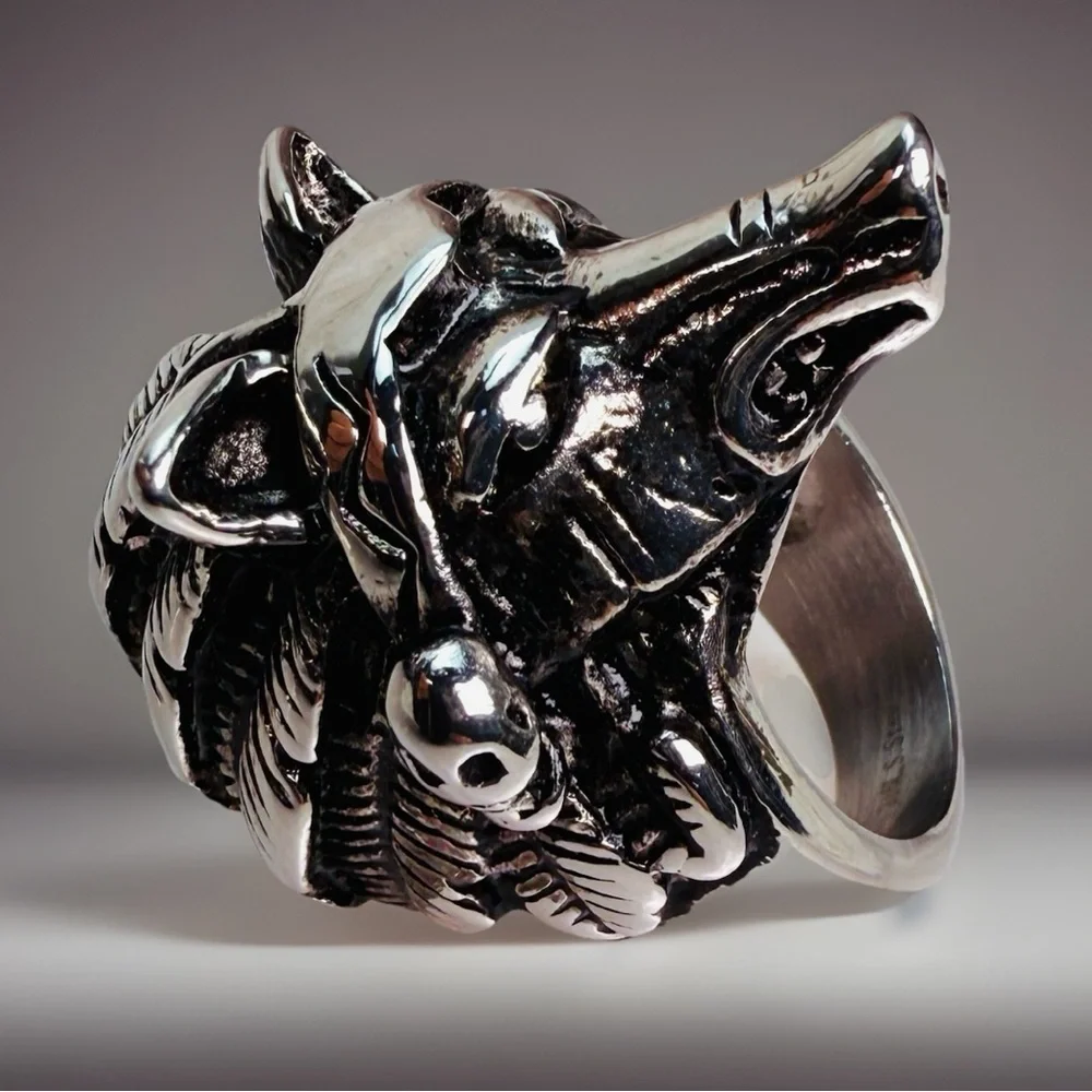 Silvertone Weighted Wolf Head Skull Accent Ring sz 8 1/4